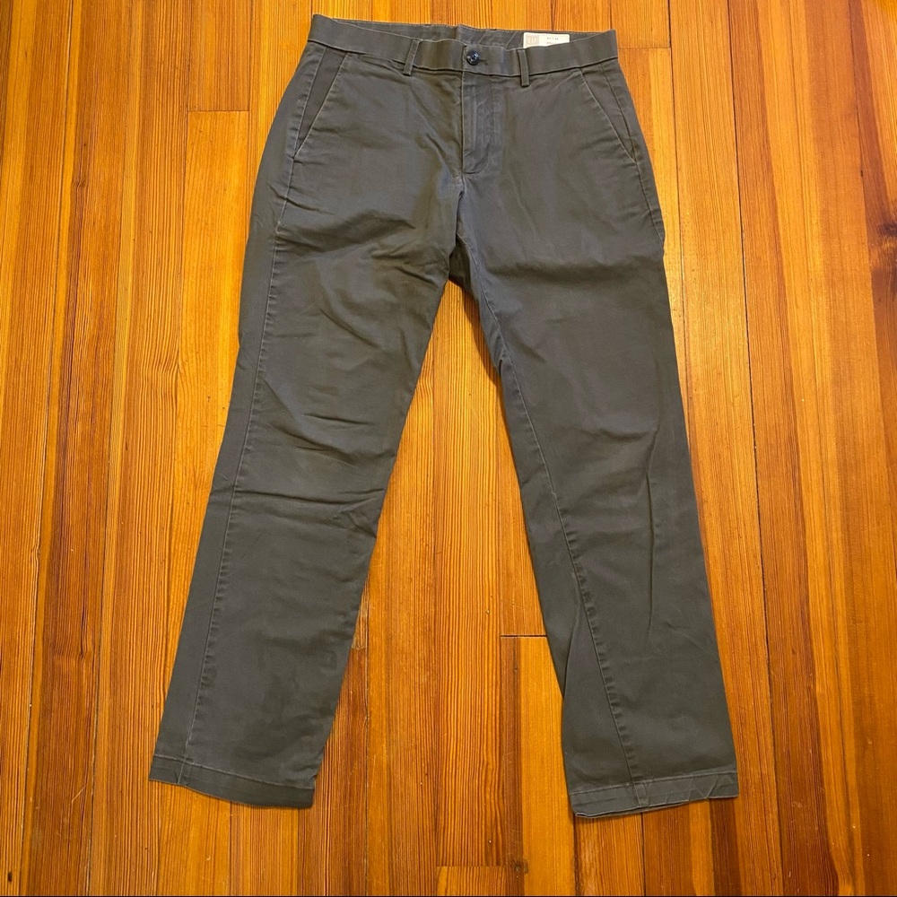 grey gap khakis